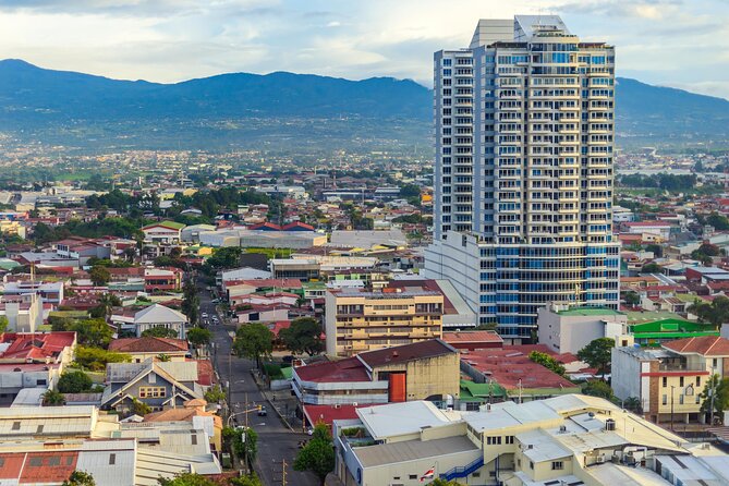 Shared Shuttle Arenal to San Jose - Vehicle Amenities