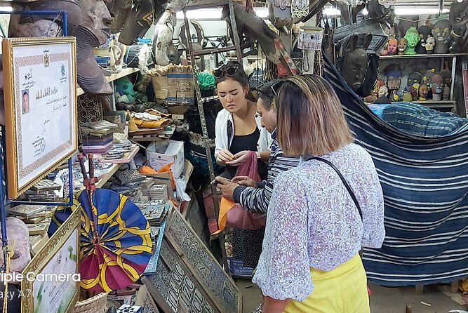 Shared Sightseeing Tour Visit to Marrakech With Licensed Guide - Meeting and Pickup Options