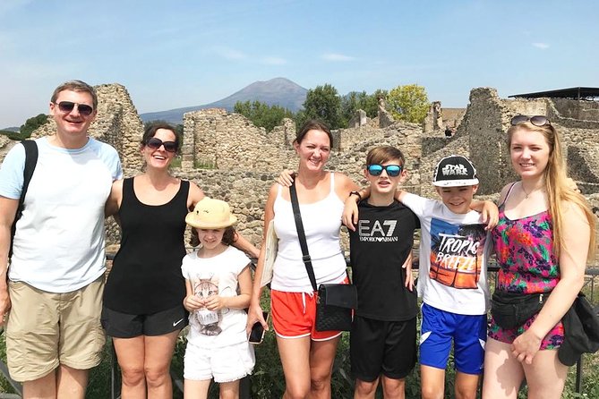 Shore Excursion Tour for Kids From Naples to Pompeii and Amalfi Coast - Meeting and Pickup