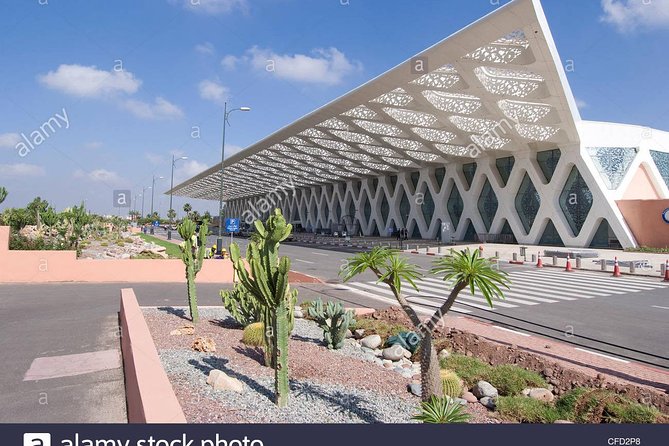 Shuttle From Marrakech Airport to Hotels // Riads Medina - Accessibility and Features
