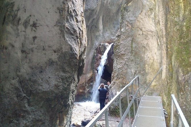 Small-Group Castle, Canyon and Sparkling Wine Day Trip From Brasov - Overview of the Day Trip