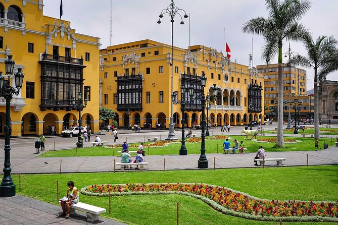 Small-Group Full Day City Tour With Lunch and Show of Lights in Lima - Logistics and Inclusions