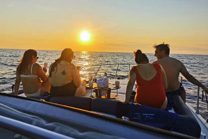 Small Group Sunset Boat Tour From Sorrento - Tour Reviews