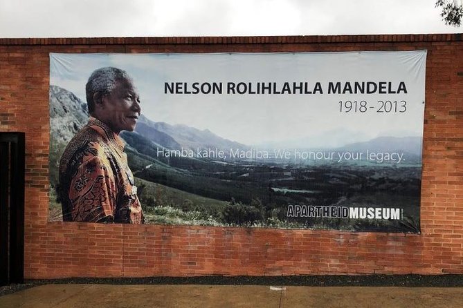 Soweto Township Cultural Tour Incl Apartheid Museum and Nelson Mandela House - Visiting Nelson Mandelas Home