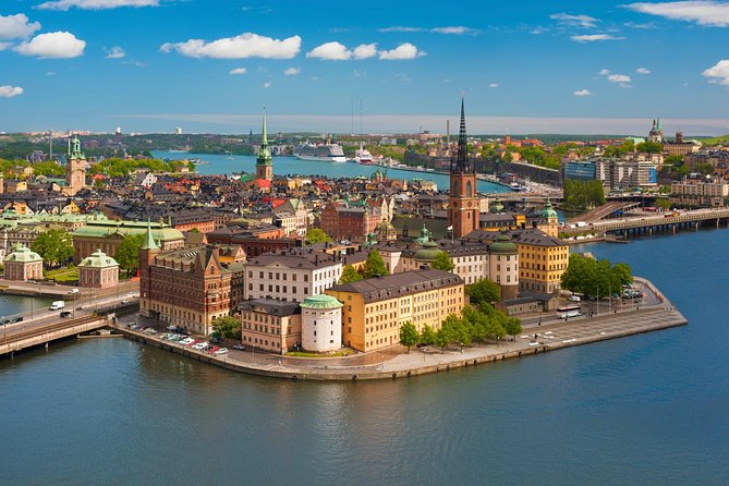 Stockholm Syndrome Private Walking Tour - Insight Into Stockholm Syndromes Origins