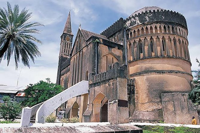 Stone Town and Prison Island Tour (Full Day) - Exploring the National Museum