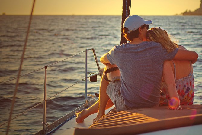 Sunset Cabo Sailing - Meeting and Pickup