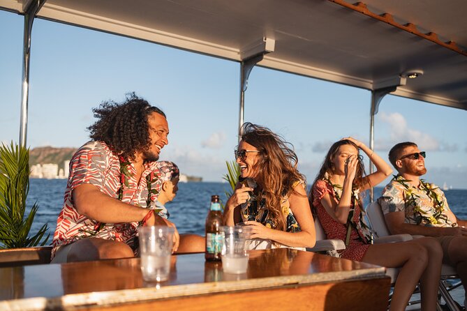Sunset Cocktail Cruise on a Classic Yacht - Inclusions and Amenities