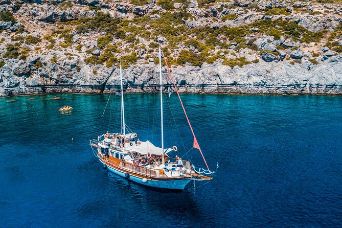 Sunset Cruise in Rhodes With Unlimited Drinks & Snacks - Inclusions and Amenities