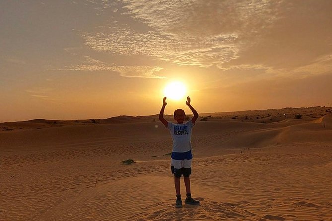 Sunset Desert Safari Dubai With BBQ Dinner - Inclusions and Amenities