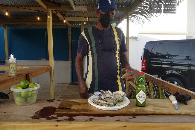 Surf Retreat - Dining and Drinks