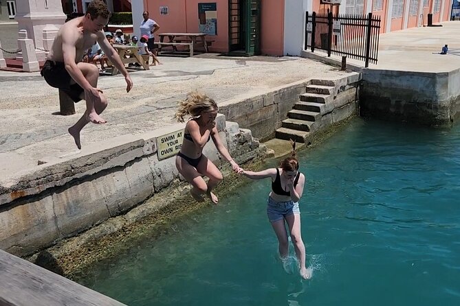 Swizzle Me Up: Shared Tour in Bermuda - Tour Experience and Highlights