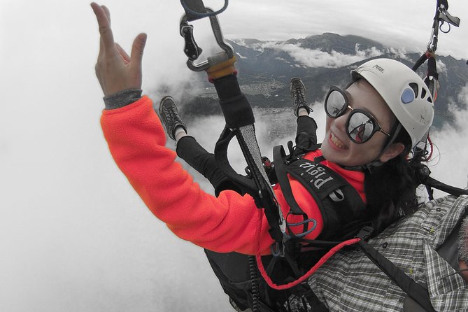 Tandem Paragliding Flight in Lombardy - Preparing for the Paragliding Flight