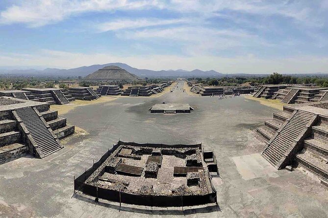 Teotihuacan Pyramids & Basilica of Guadalupe - Meeting and Pickup
