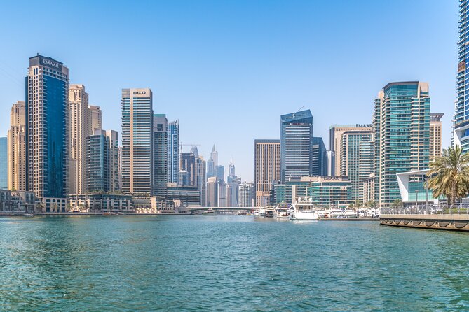 The Dubai Landmarks Tour - Pickup and Start Time