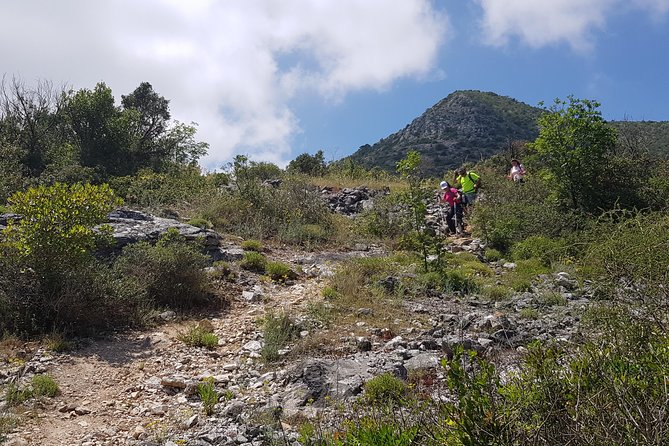 The Morning Hike - Included Amenities