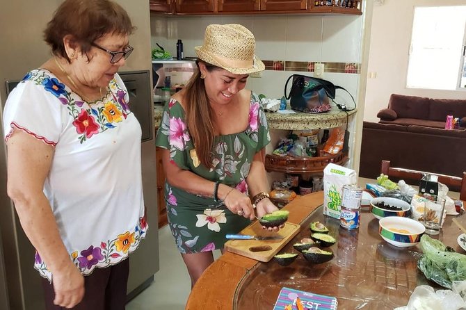 Traditional Family Kitchen in Cozumel - Cooking and Menu