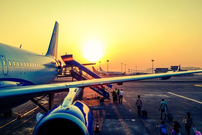 Transfer From Toronto City Center to Pearson Airport(Yyz) - Pickup and Drop-off Details