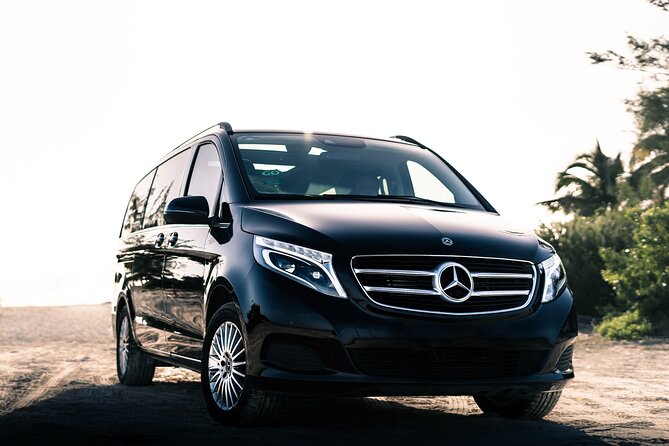 Transfer in Luxury Mercedes Benz Minivan - Airport Pickup Instructions