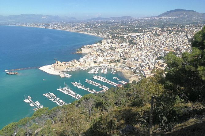 Transfer Palermo Airport To/From Scopello or Tonnara Di Scopello - Vehicle and Amenities Overview