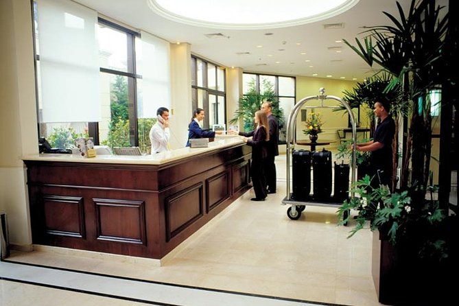 Transfer São Paulo (Blue Tree Hotel and Hilton) X Gru Airport - Schedule and Availability