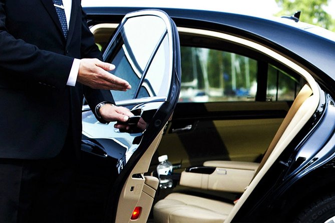 Transfer Sintra to Lisbon Airport - Pickup and Drop-off Details