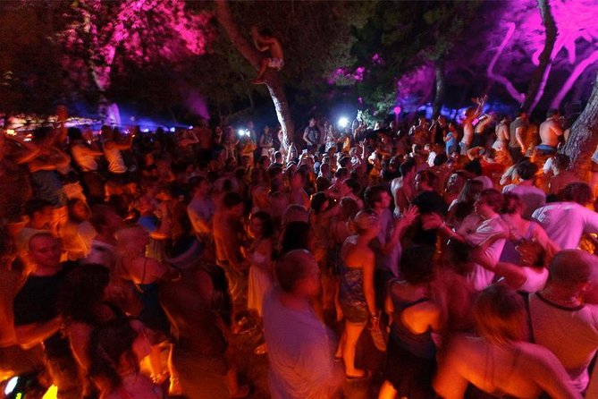 Transport To Garden Festival Tisno - Location and Meeting Points