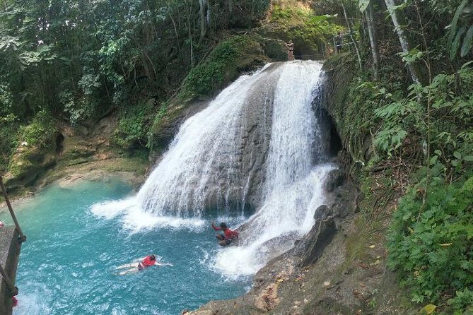 Transportation to Blue Hole Ochi Rios - Vehicle and Accessibility