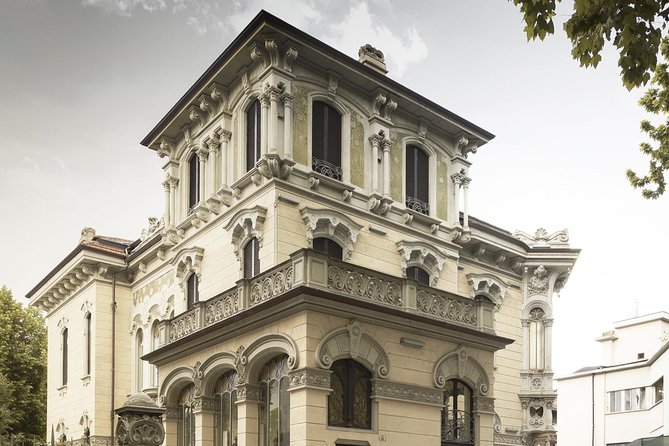 Turin, Art Nouveau Walking Tour and Coffee Break - Host Response