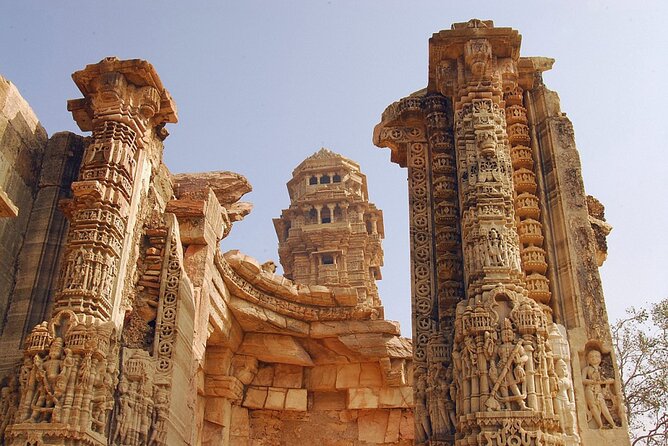 Udaipur to Jaipur via Visiting Chittorgarh Fort Guide Tour - Chittorgarh Fort Experience