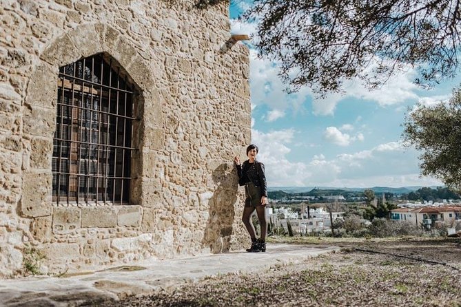Vacation Photographer in Paphos - Choosing the Perfect Outfit
