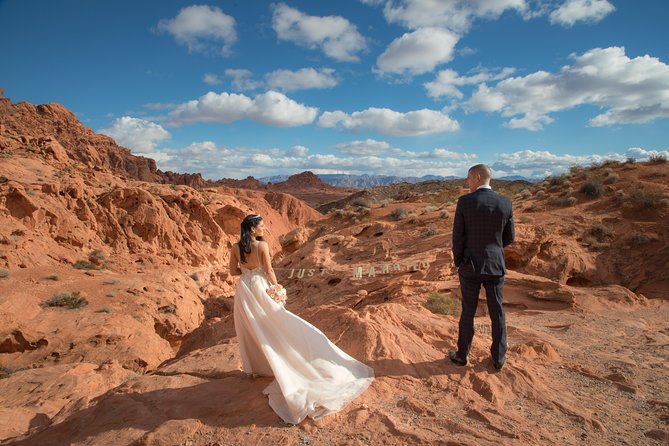 Valley of Fire Wedding by Private Limousine - Package Inclusions