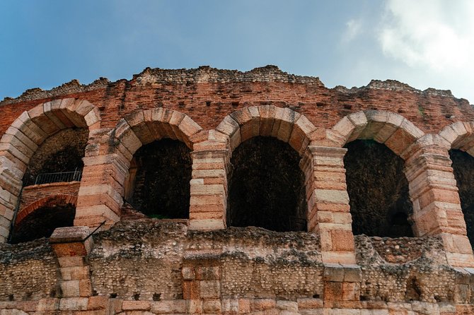 Verona Arena & Surroundings PRIVATE TOUR With Ticket Included - Meeting and End Points