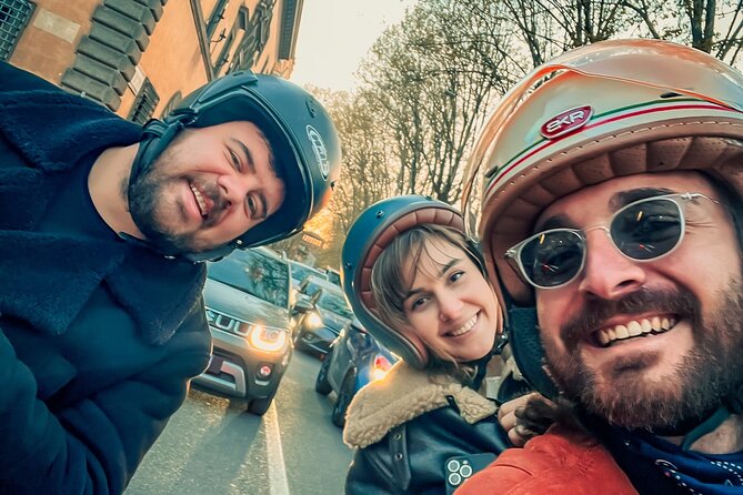 Vespa City Tour & Professional Photoshoot Local Tiramisu - Personalized Tour Experience