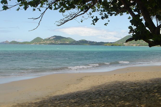 Vigie Beach Round Trip Transfer - Accessibility and Participation