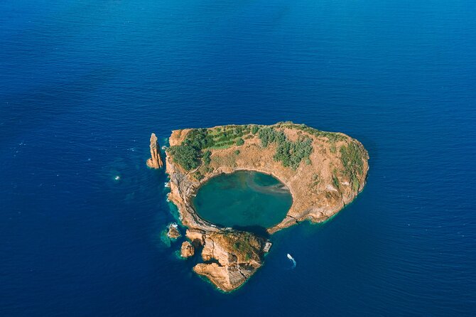 Vila Franca Islet Off-coast Nature Reserve Tour - Meeting and Pickup