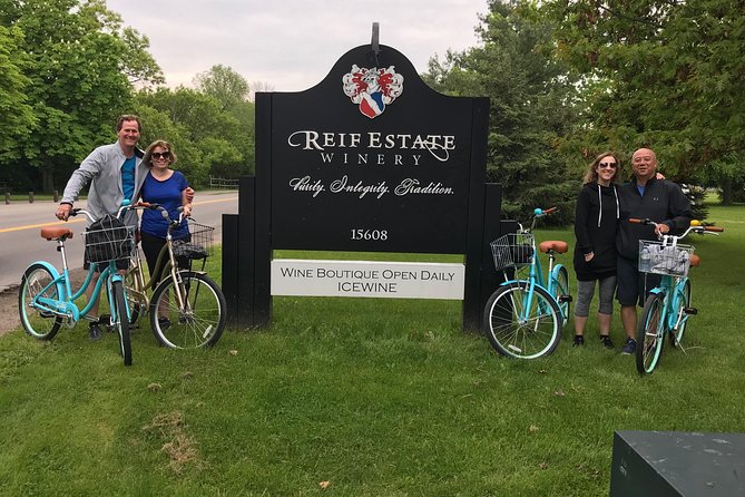 Vine and Dine Bicycle Wine Tour With Lunch - Lunch Options and Dietary Accommodations