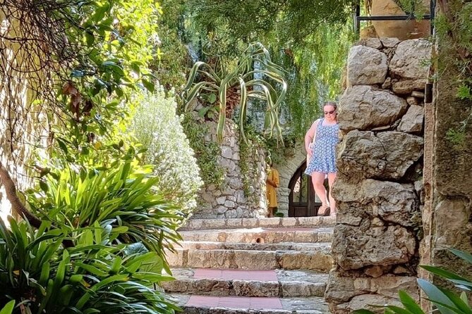 Visit of the Medieval Village of Èze - Meeting Location and Pickup