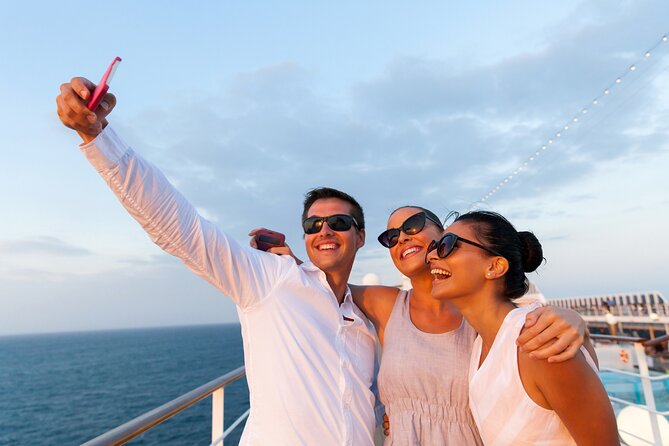 Vltava River Cruise and Private Tour of Prague Old Town - Meeting and Departure Information