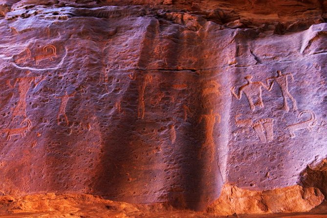 Wadi Rum: Full Day Valley Tour With Lunch - Customizable Itinerary