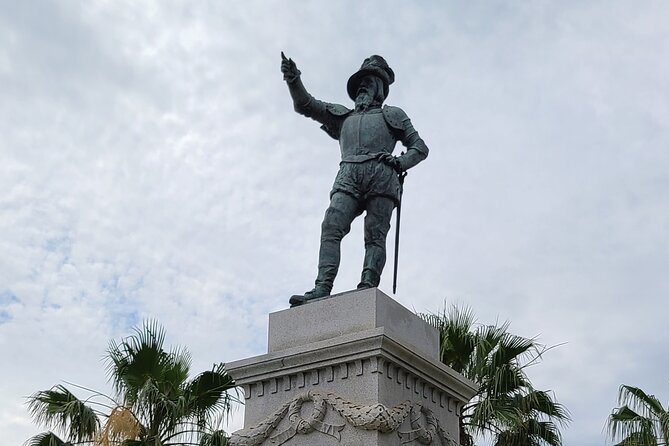 Walking Guided History Tour of Old St. Augustine - Exploring Castillo De San Marcos