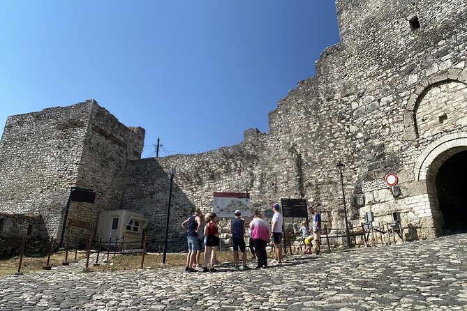 Wine Tasting Day in Berat (Visit to the Berat Castle & Lunch Included) - Inclusions and Highlights