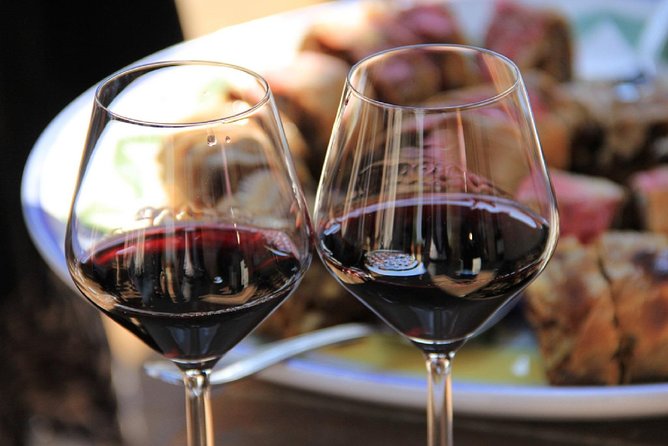 Wine Tasting With Light Lunch in Montepulciano - Pricing and Capacity