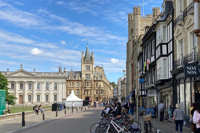 Women of Cambridge Tour - Meeting and Pickup