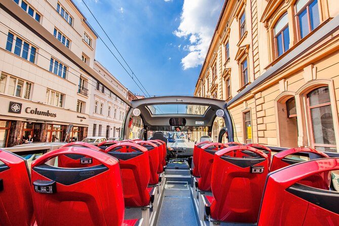 Wowkrakow! Hop on Hop off Bus! 24H Ticket - On-Board Amenities
