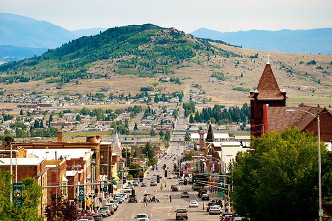 Yellowstone National Park 6-Day Tour From Vancouver (Chn&Eng) - Driver/Guide