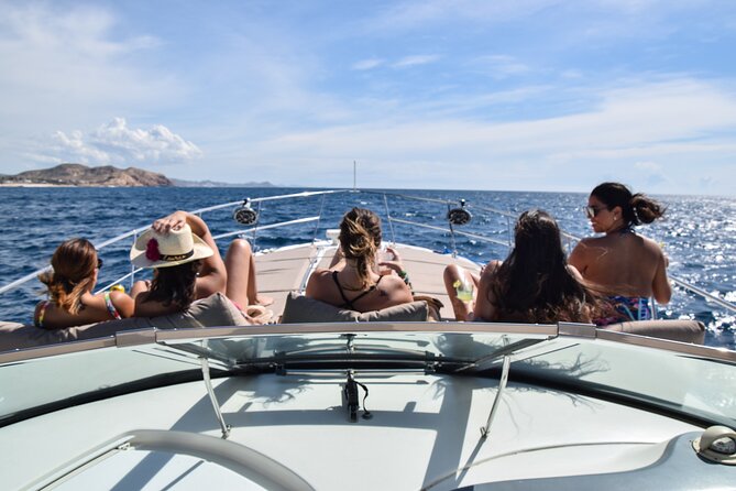 Your Own Private Luxury Yacht Experience in Cabo San Lucas - Onboard Amenities and Offerings