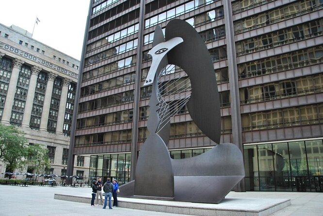 Your Way or the Highway: 2-hour Customized Private Walking Tour in Chicago - Exploring Chicagos History