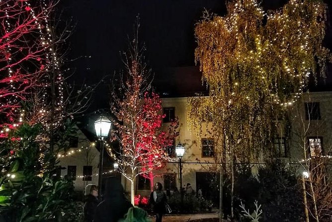 Zagreb Guided Walking Christmas Market Tour With Food Tasting - Meeting and Pickup