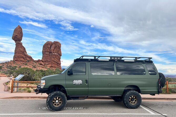 3-Hours Sunset Arches National Park Pavement Sights Tour - Tour Overview and Details